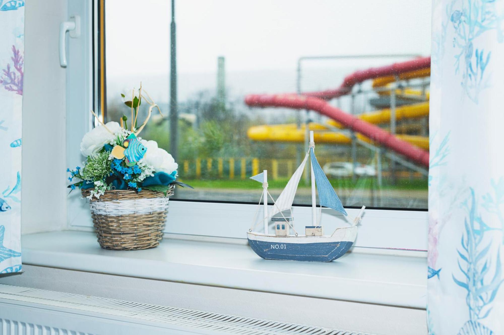 Aqua Hotel Decin Exteriör bild