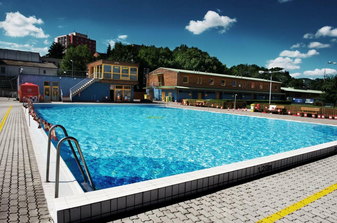 Aqua Hotel Decin Exteriör bild